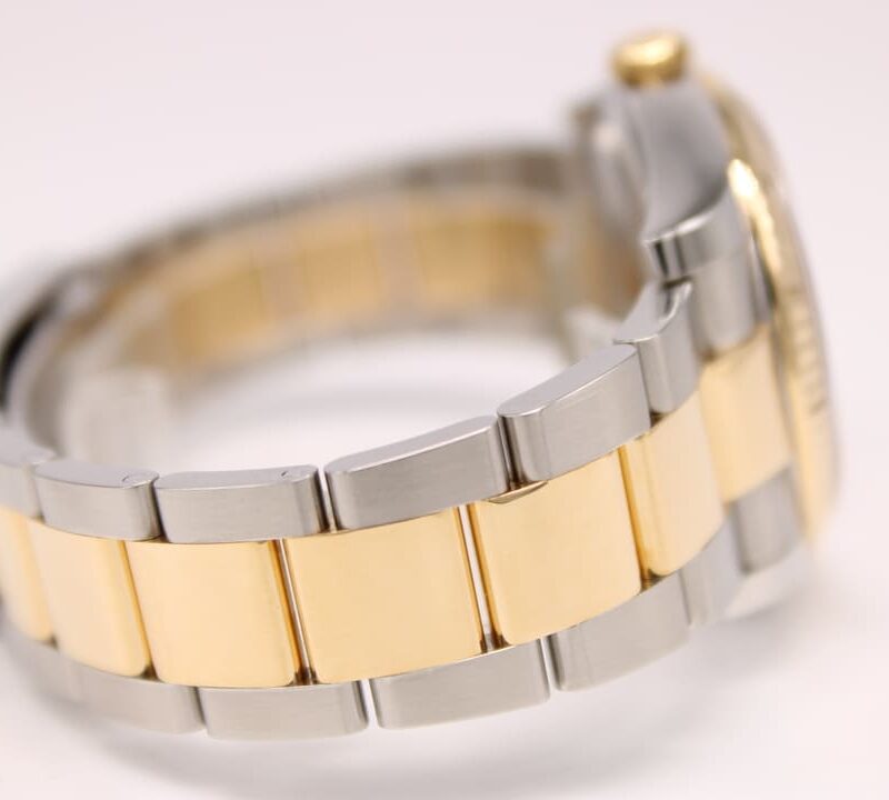 532F3A50-8228-4E3B-B553-70E64D66A5F7