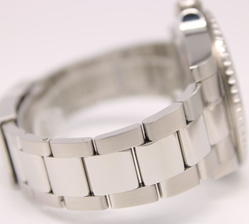 963BE0D9-EE97-4CD9-BCD8-BD83D6AEF51E